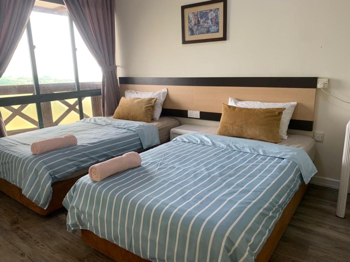 1 Bedroom Apartment, Melaka Cbd Town Center- Hosted By Private Locals Resident, Balcony With City Skyline View Or Seaview, Opposite Malls, Tv Box, 5 Minutes To Jonker Street, Malacca Exterior photo