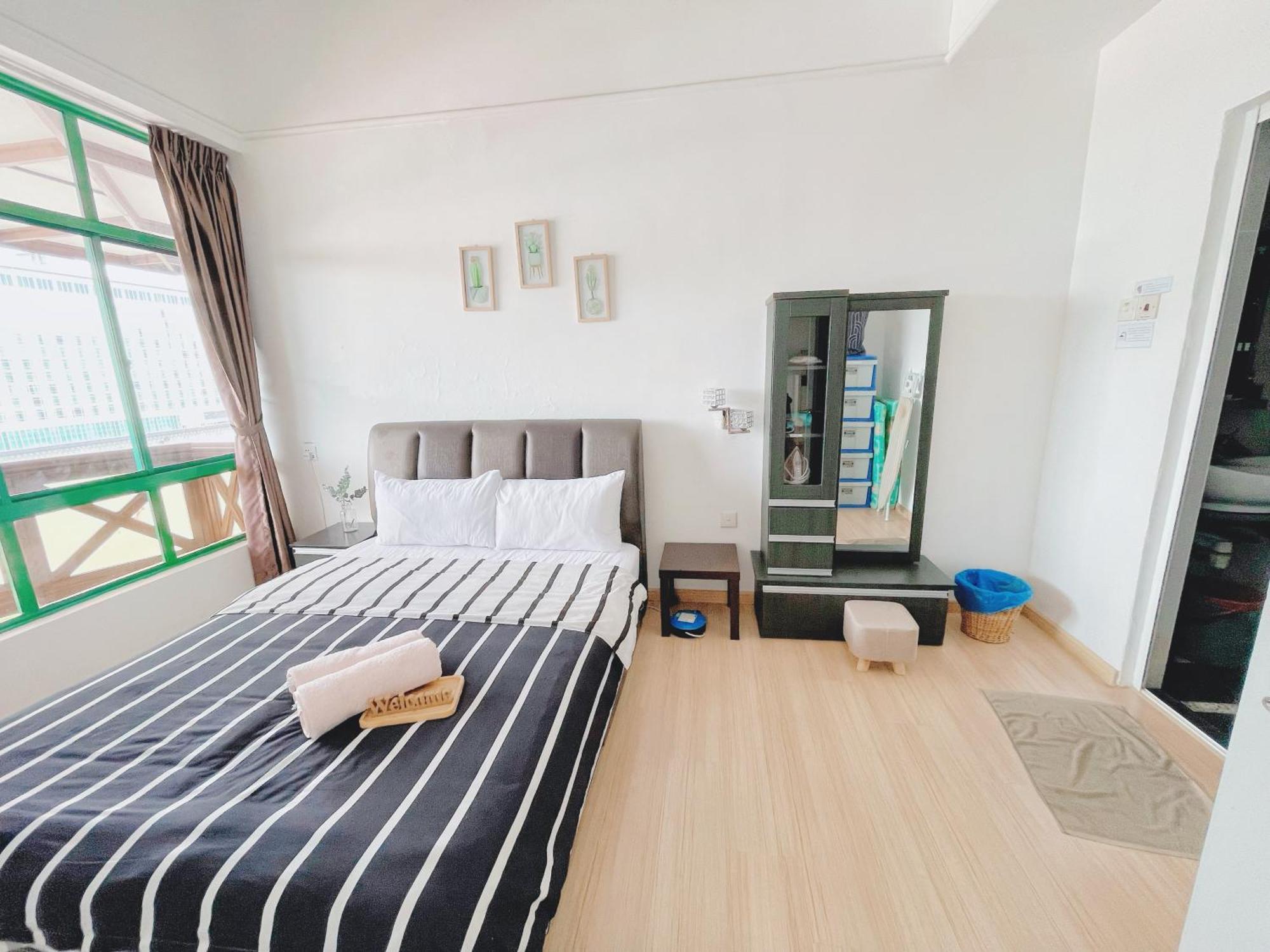 1 Bedroom Apartment, Melaka Cbd Town Center- Hosted By Private Locals Resident, Balcony With City Skyline View Or Seaview, Opposite Malls, Tv Box, 5 Minutes To Jonker Street, Malacca Exterior photo