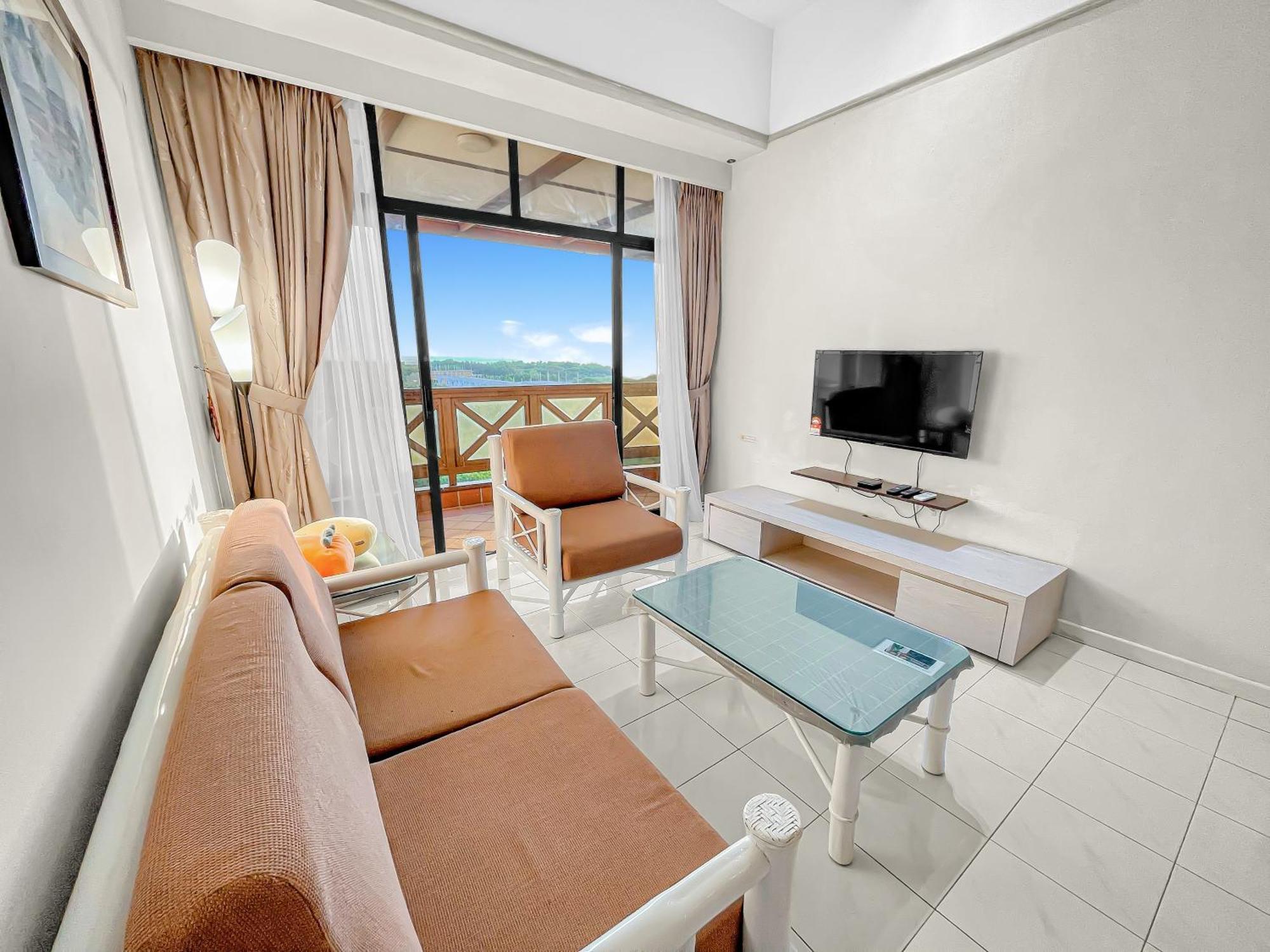 1 Bedroom Apartment, Melaka Cbd Town Center- Hosted By Private Locals Resident, Balcony With City Skyline View Or Seaview, Opposite Malls, Tv Box, 5 Minutes To Jonker Street, Malacca Exterior photo