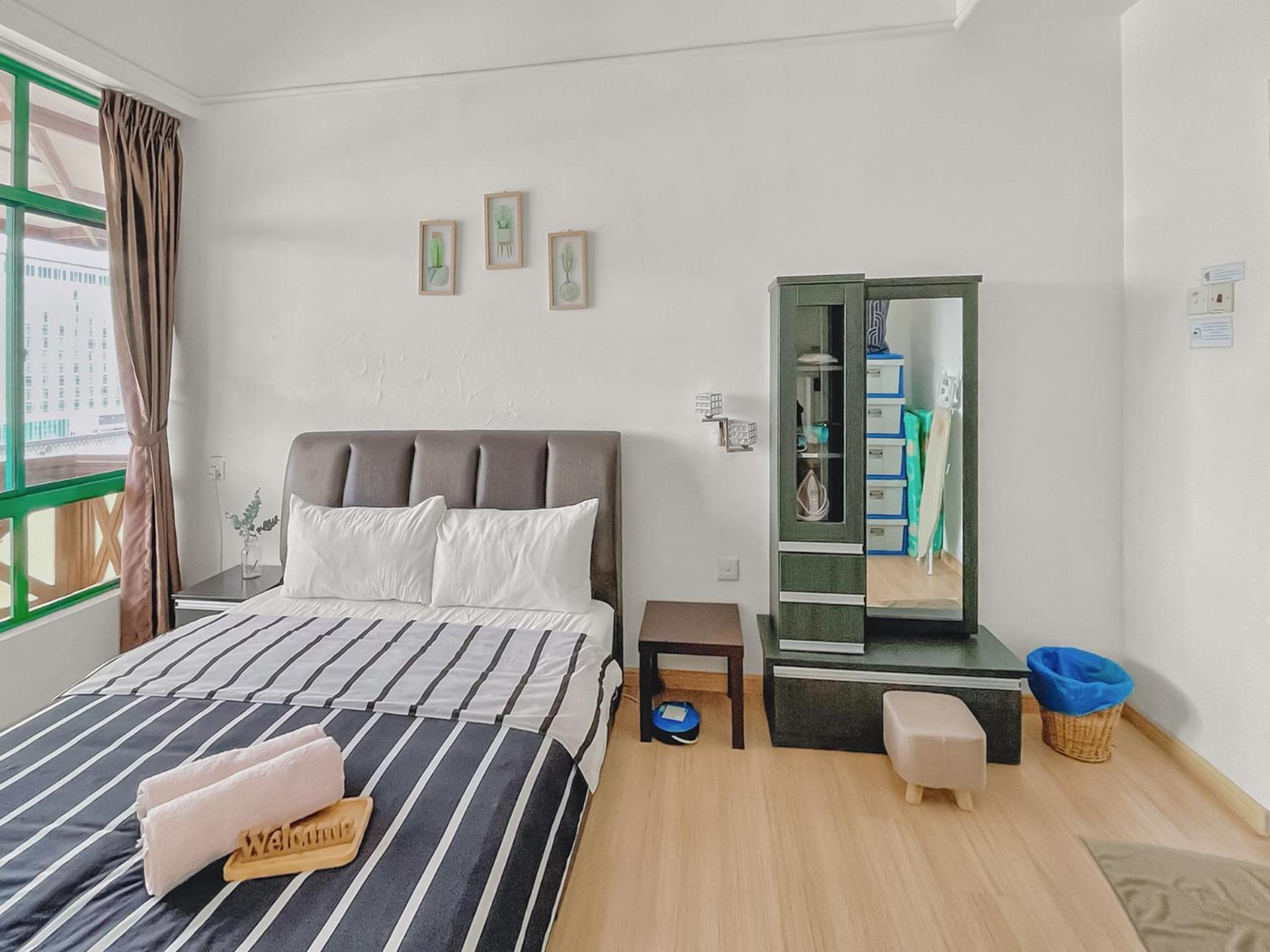 1 Bedroom Apartment, Melaka Cbd Town Center- Hosted By Private Locals Resident, Balcony With City Skyline View Or Seaview, Opposite Malls, Tv Box, 5 Minutes To Jonker Street, Malacca Exterior photo
